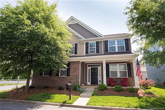 1st image of 700 Wisteria Ln