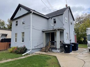 1105 Geneva St, Racine, WI 53404