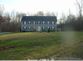 32 Iron St APT D, Ledyard, CT 06339