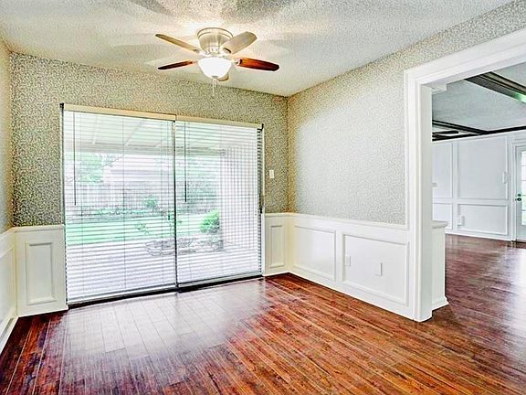 4th image of 2306 Pecan Valley Ct
