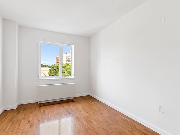 3rd image of 22 Caton Pl APT 3G