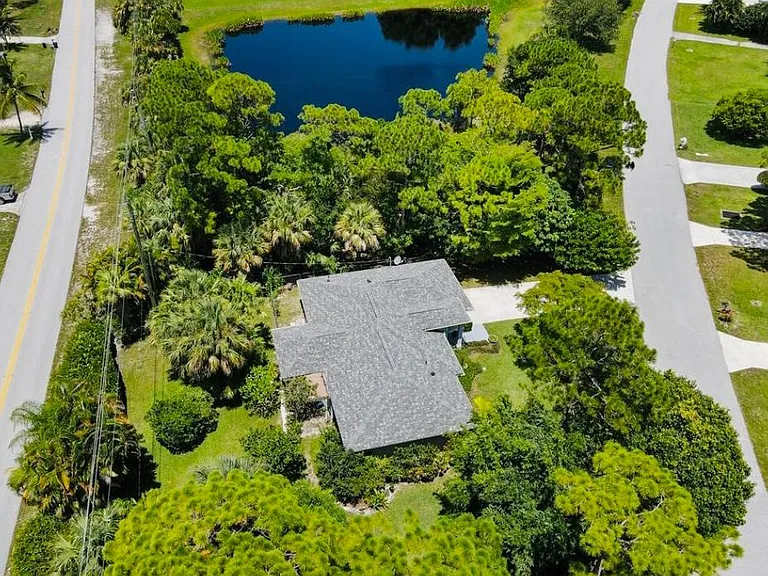 6205 SE Circle St — Photo 40