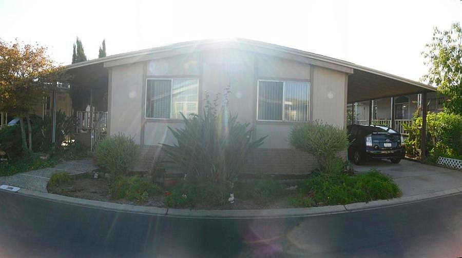 1st image of 3108 Oakbridge Dr