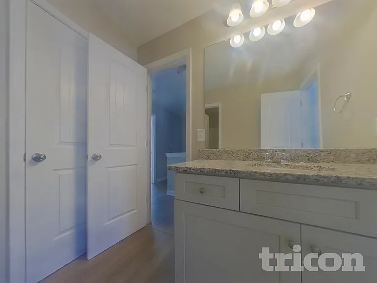 228 Fieldcrest Dr — Photo 13