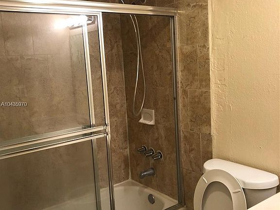 4th image of 801 NW 47th Ave APT 705