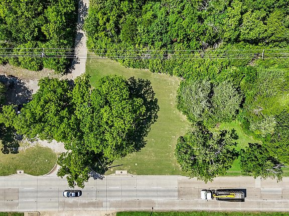 3rd image of 2901 Simpson Stuart Rd