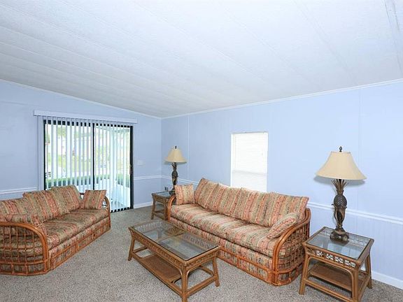 3rd image of 711 Wedelia Dr