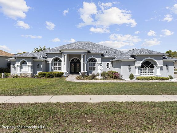 2nd image of 4061 Misty View Dr