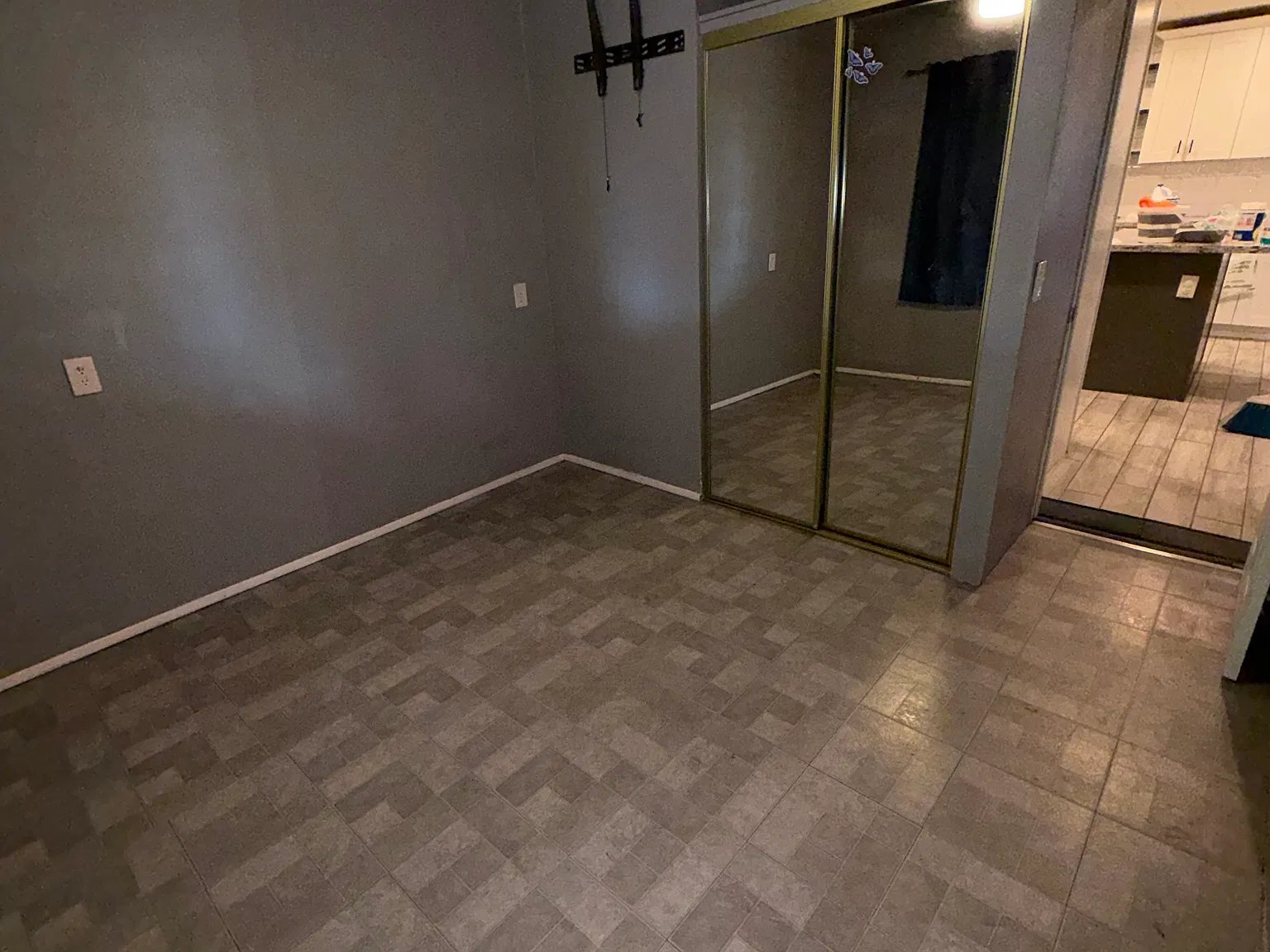 5 bed, $2,850 — Photo 3