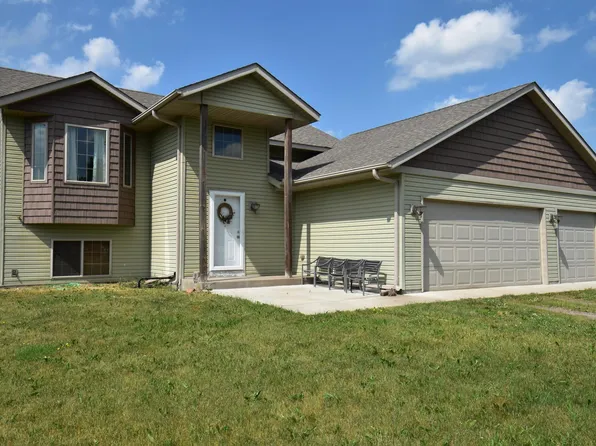 7214 133rd St, Milaca, MN 56353