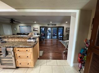 11370 SW 45th St, Miami, FL 33165