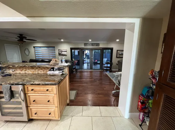 11370 SW 45th St, Miami, FL 33165