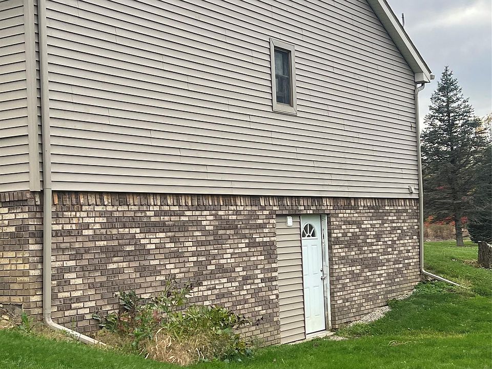 1110 N Summers Rd, photo 3