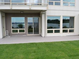9727 NE Juanita Dr APT 102, Kirkland, WA 98034