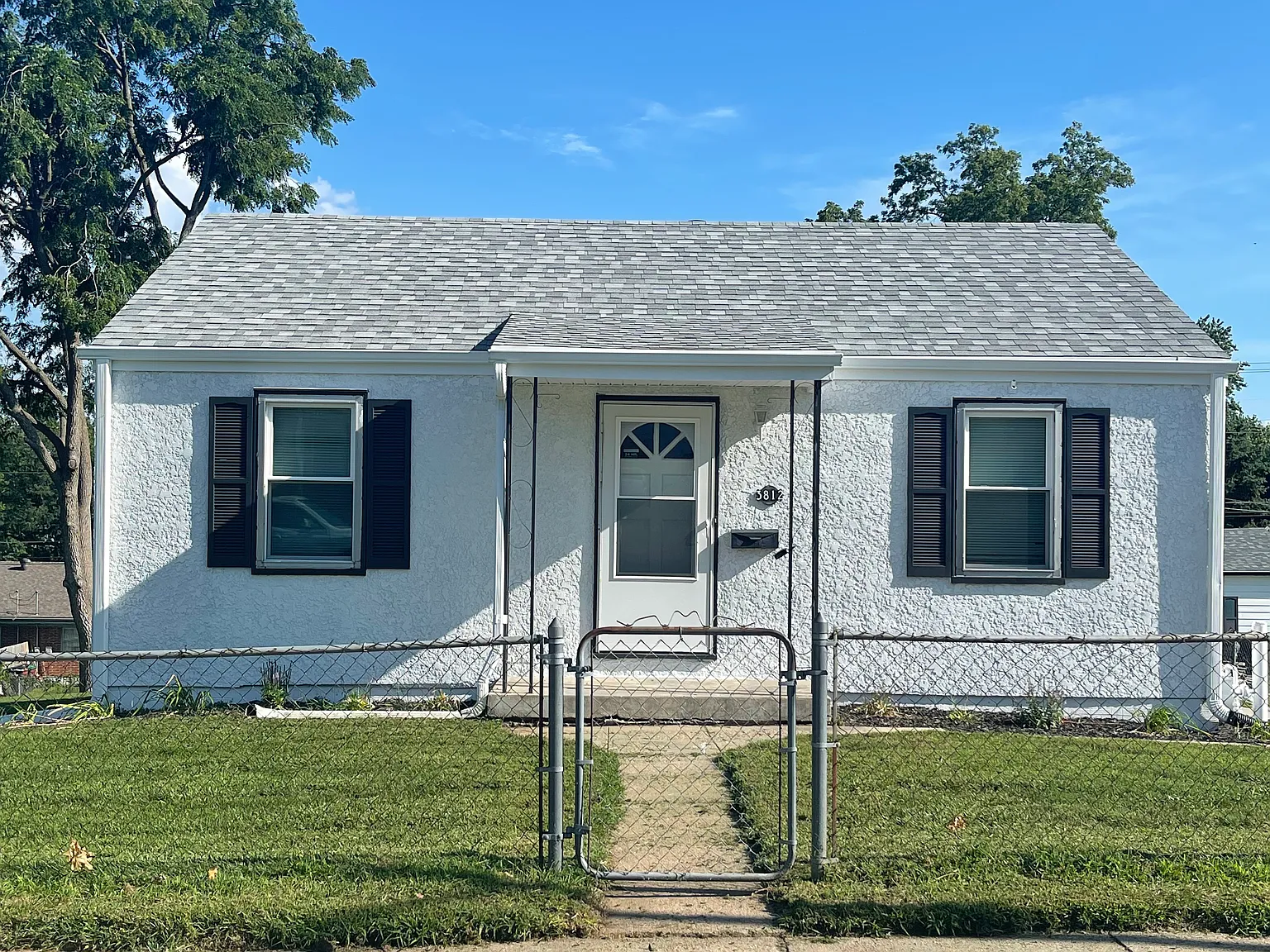 3812 Drexel St — Photo 1