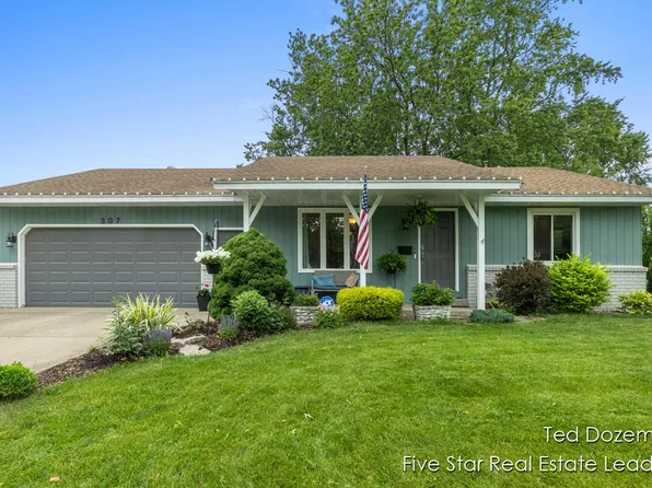307 W 30th St, Holland, MI 49423