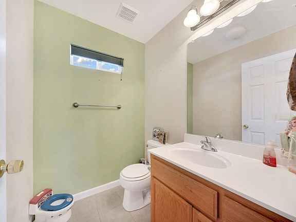 4th image of 325 Toyanza Ct