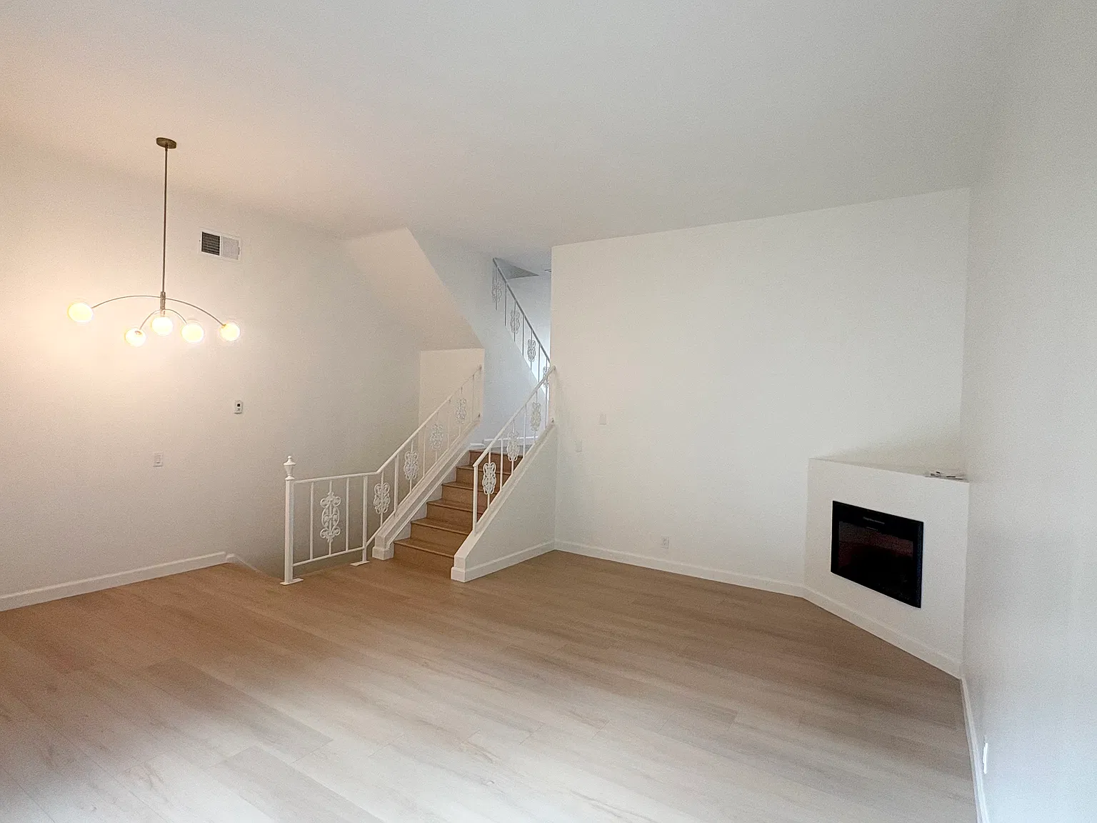 Apollo Apartments — Photo 4