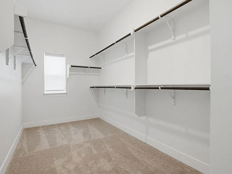 24710 Faraday — Photo 15
