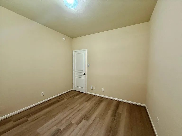 8206 Malago Point Dr — Photo 19