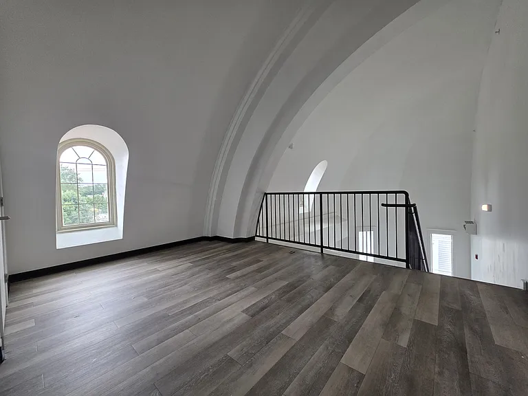 401 Olo Street - Former Church Parish Converted In Luxury Apartments! — Photo 50