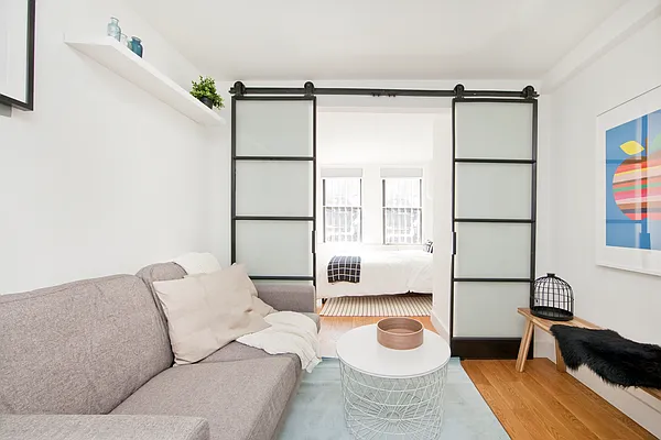 Rented by R New York | media 25