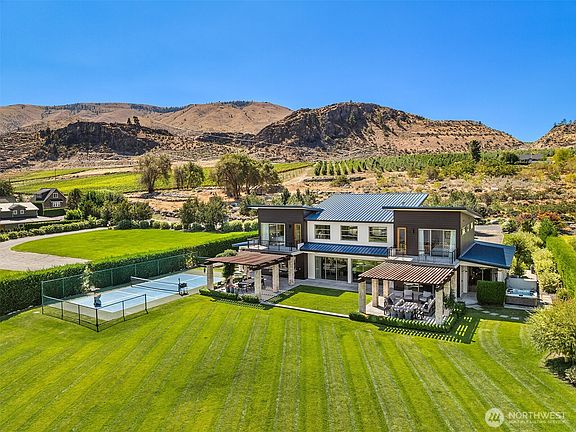 3rd image of 252 Vineyard Drive