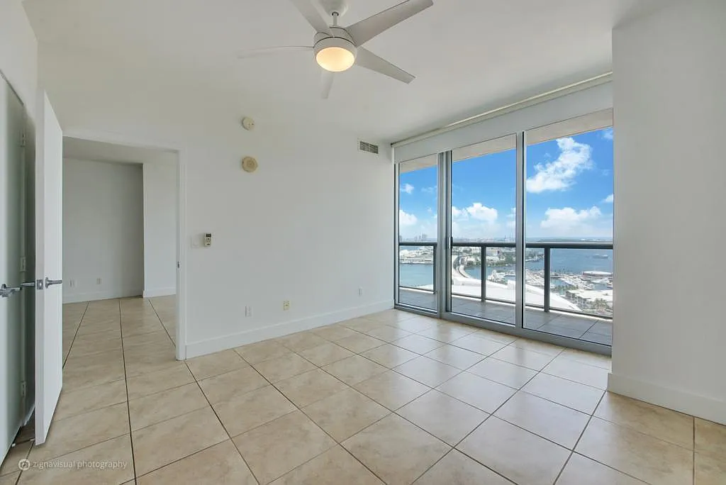 888 Biscayne Blvd — Photo 2