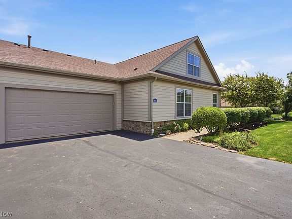 2nd image of 870 Tara Dr