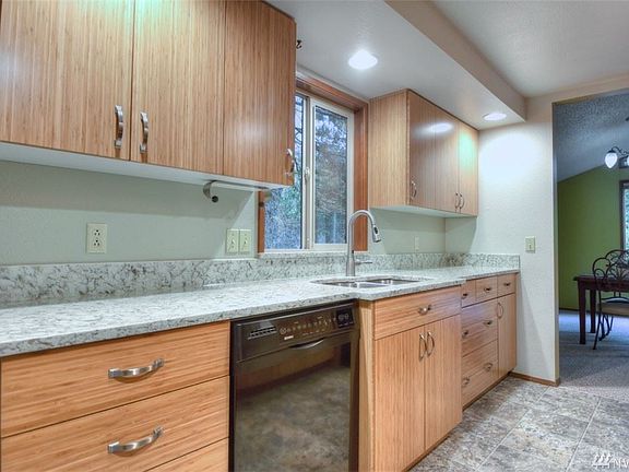 4th image of 4631 Gunvor Ct NE
