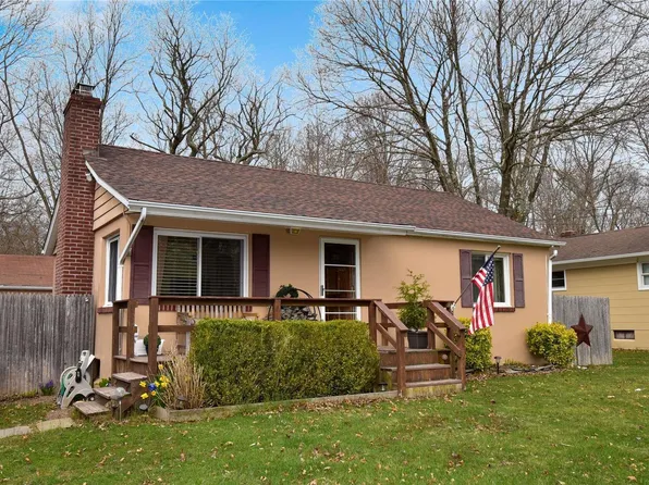 31 Derby Avenue, Huntington, NY 11743