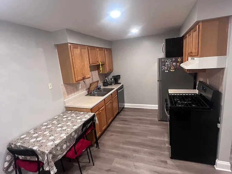8814 Briar Ct #3C — Photo 3