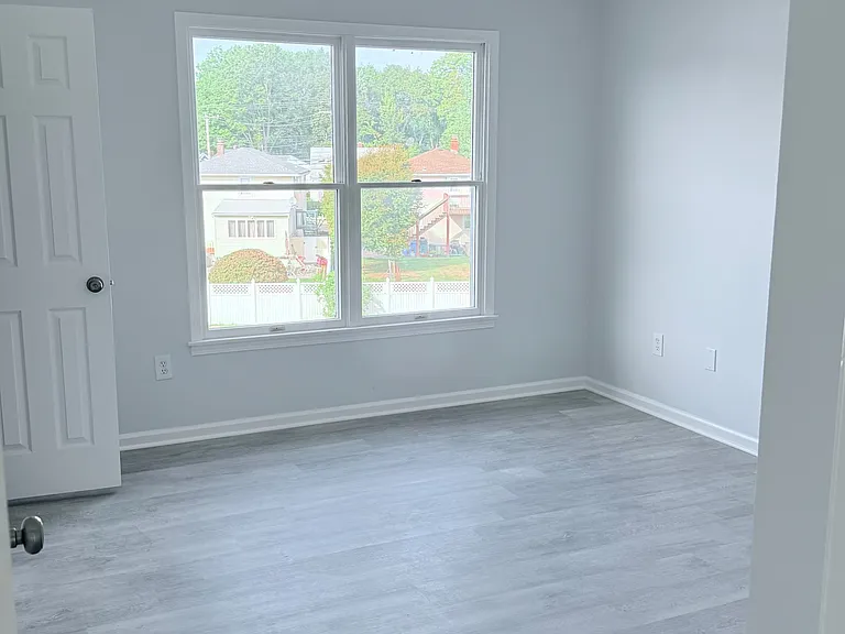 275 Circular Ave #2A — Photo 5