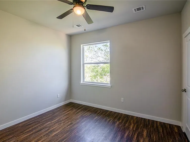 906 Quartz Ct #401 — Photo 14