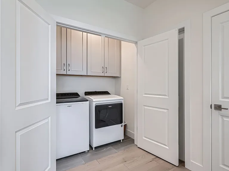 805 Promenade Dr — Photo 22