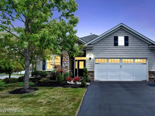 1 E Milan Boulevard, Farmingdale, NJ 07727