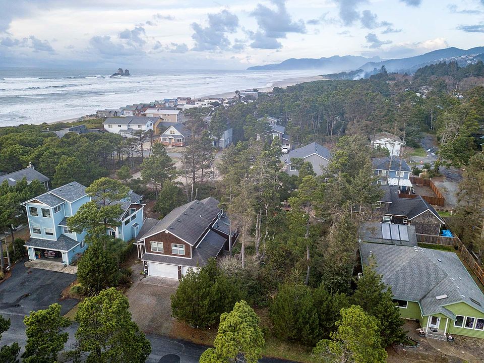 1st image of 5207 Pine Beach Loop