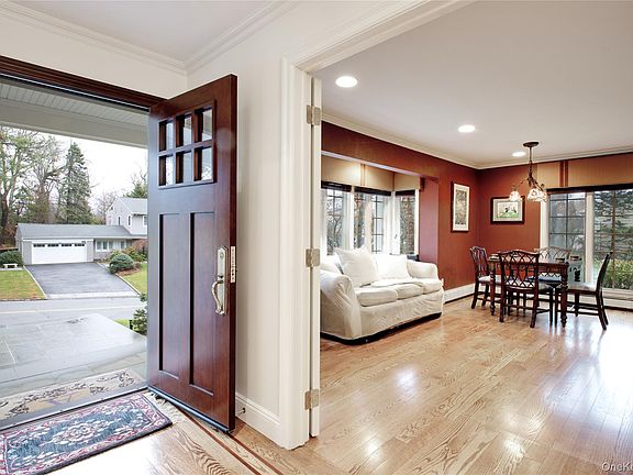 3rd image of 330 Chestnut Drive