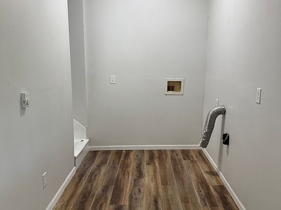 5th image of 106 Conwell St #A