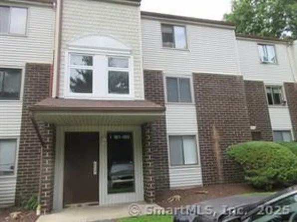 7 Padanaram Road #I184, Danbury, CT 06811