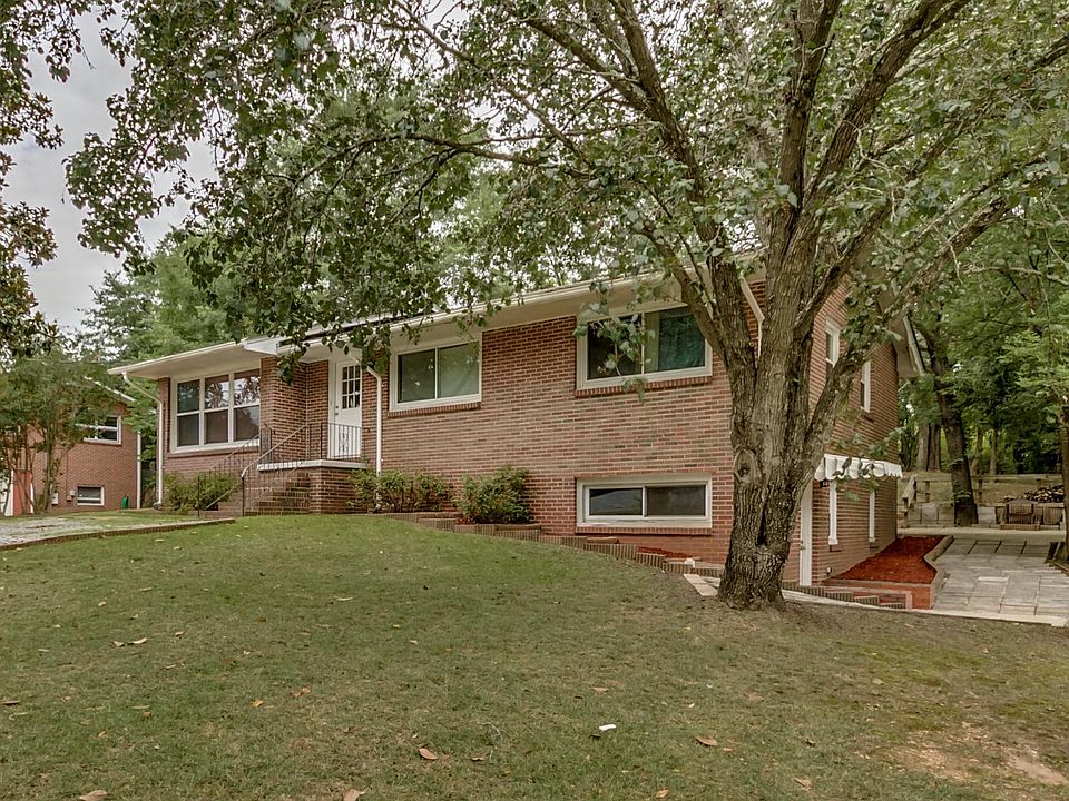 1st image of 3422 3rd Ave E