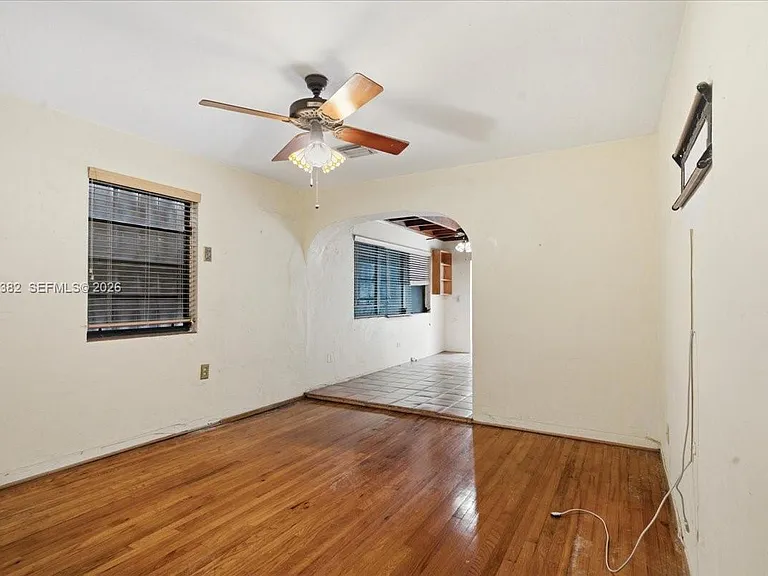 2550 Trapp Ave — Photo 8
