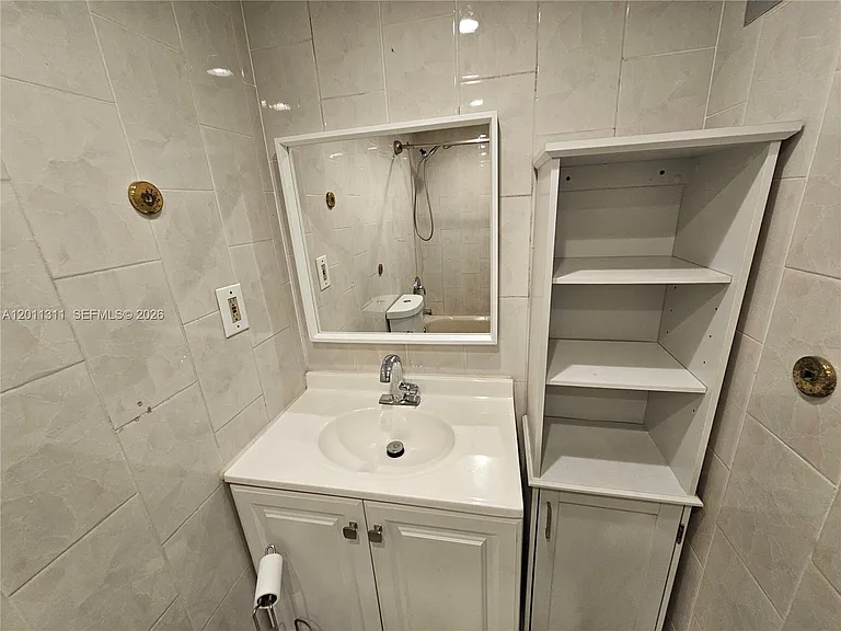 1912 SW 17th Ave #11 — Photo 18