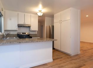5513 Adobe Falls Rd UNIT 2, San Diego, CA 92120