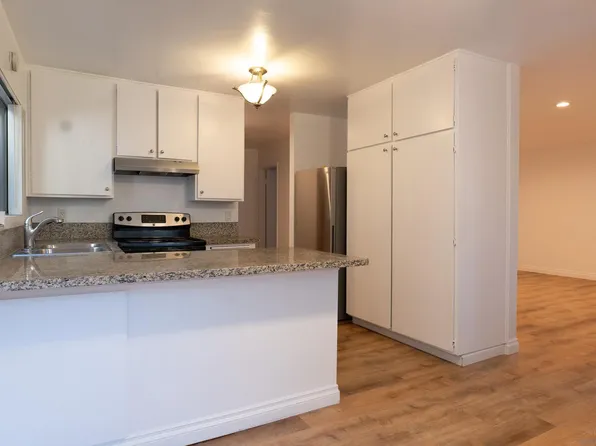 5513 Adobe Falls Rd Unit 2, San Diego, CA 92120