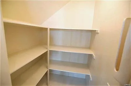 25118 Meridian Ct — Photo 11