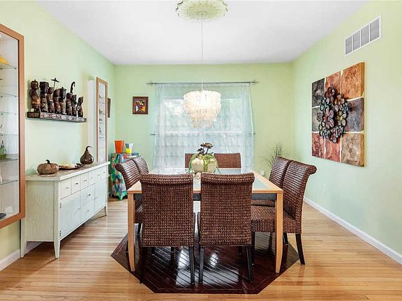 5th image of 15247 Brightfield Manor Dr