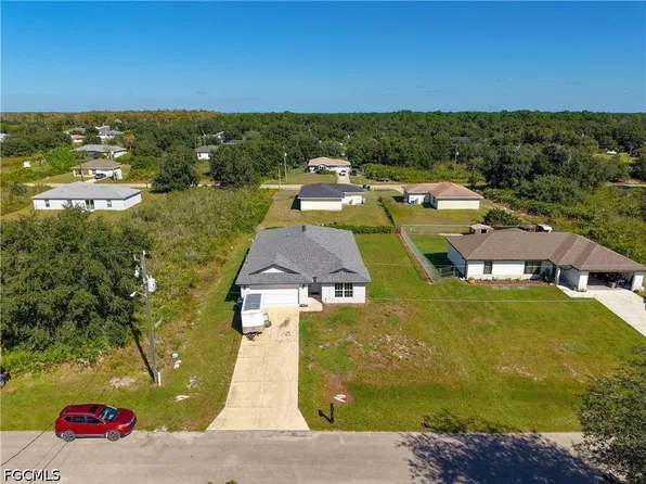 2608 71st St W, Lehigh Acres, FL 33971