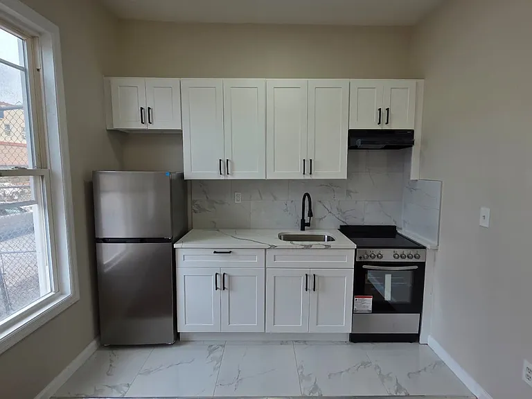 276 Broadway #1 — Photo 1