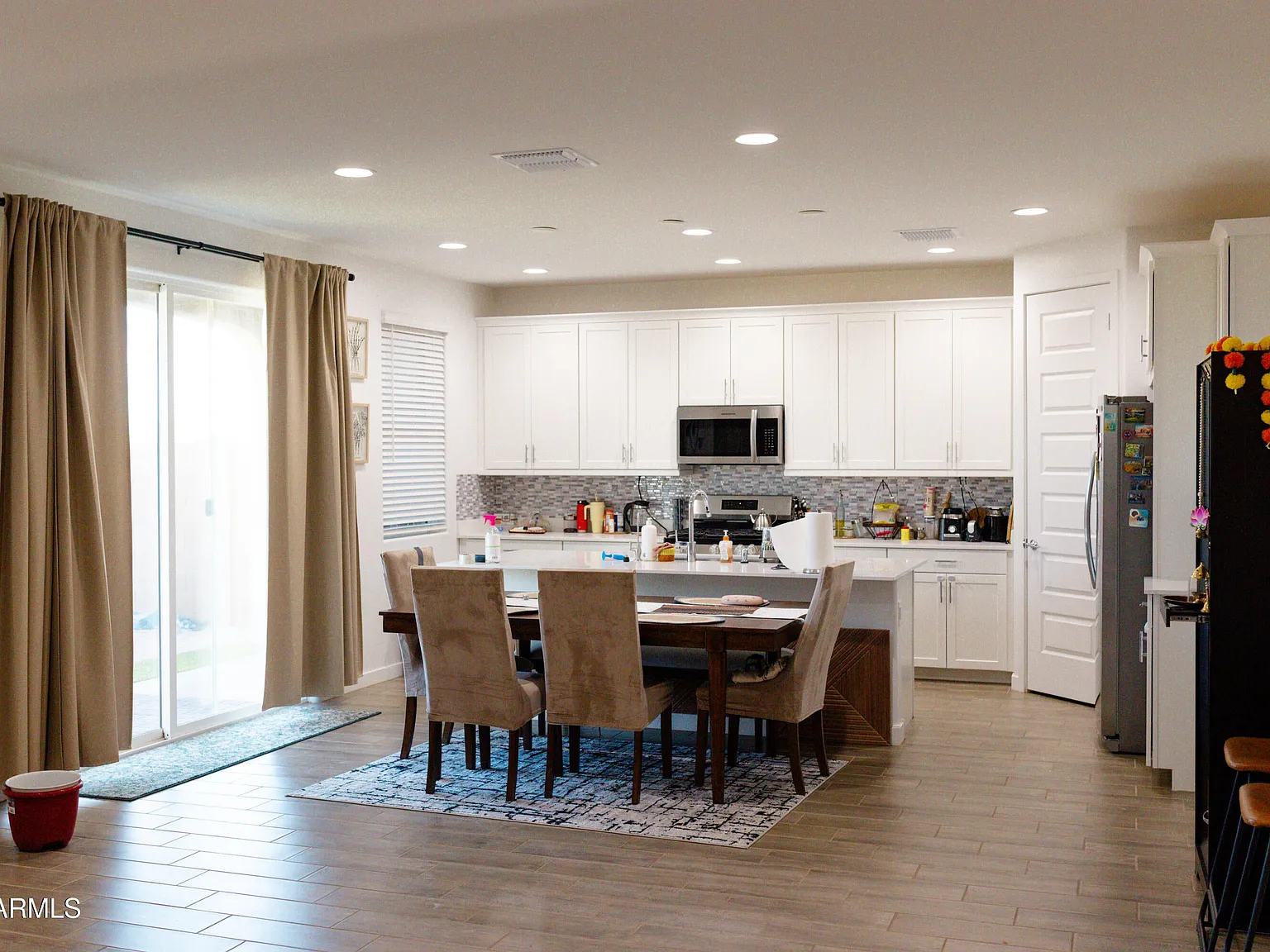 4 bed, 2246 sqft, $2,800 — Photo 3
